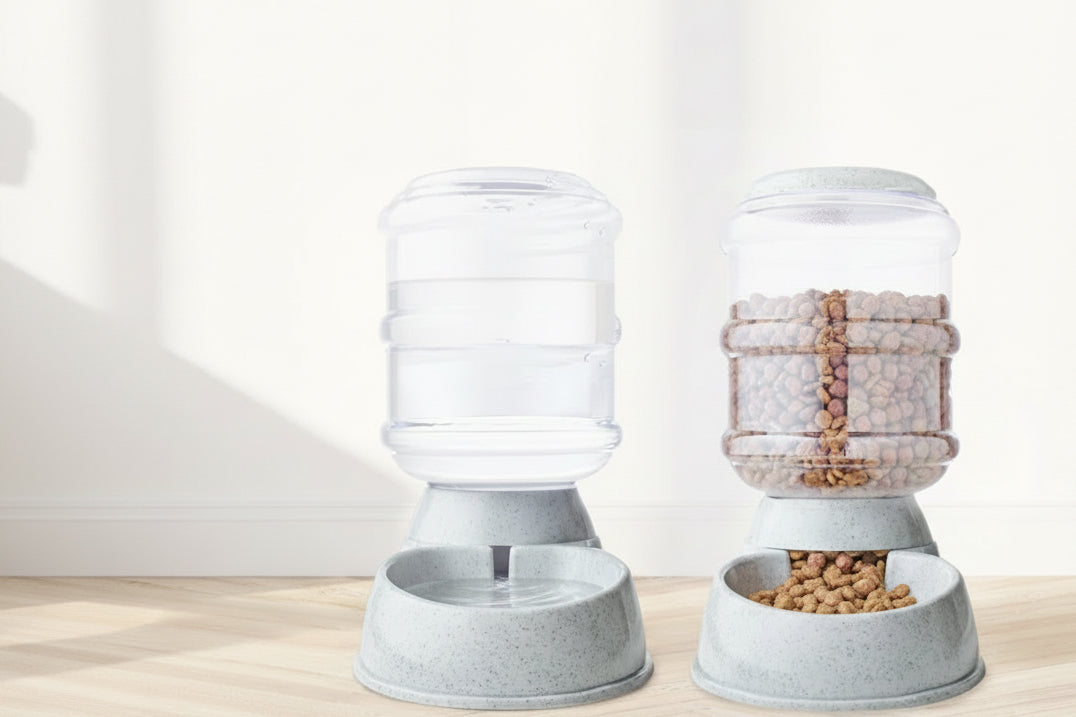 Automatic 1-Gallon Pet Feeder, Easy to Clean, Supports Multiple Pets, Ideal for Cats and Dogs